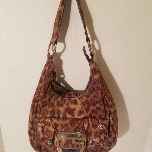 guess hobo bag